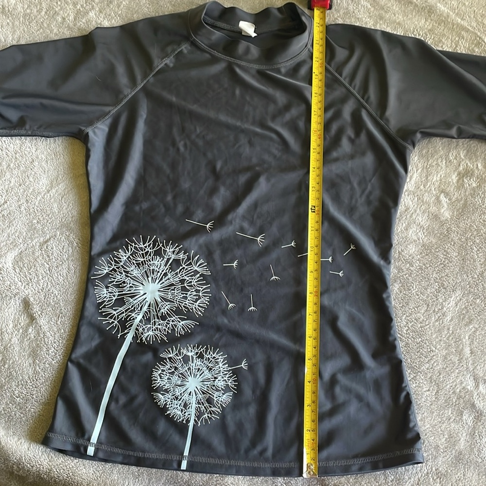 Women’s Rash Guard - Picture 5 of 5